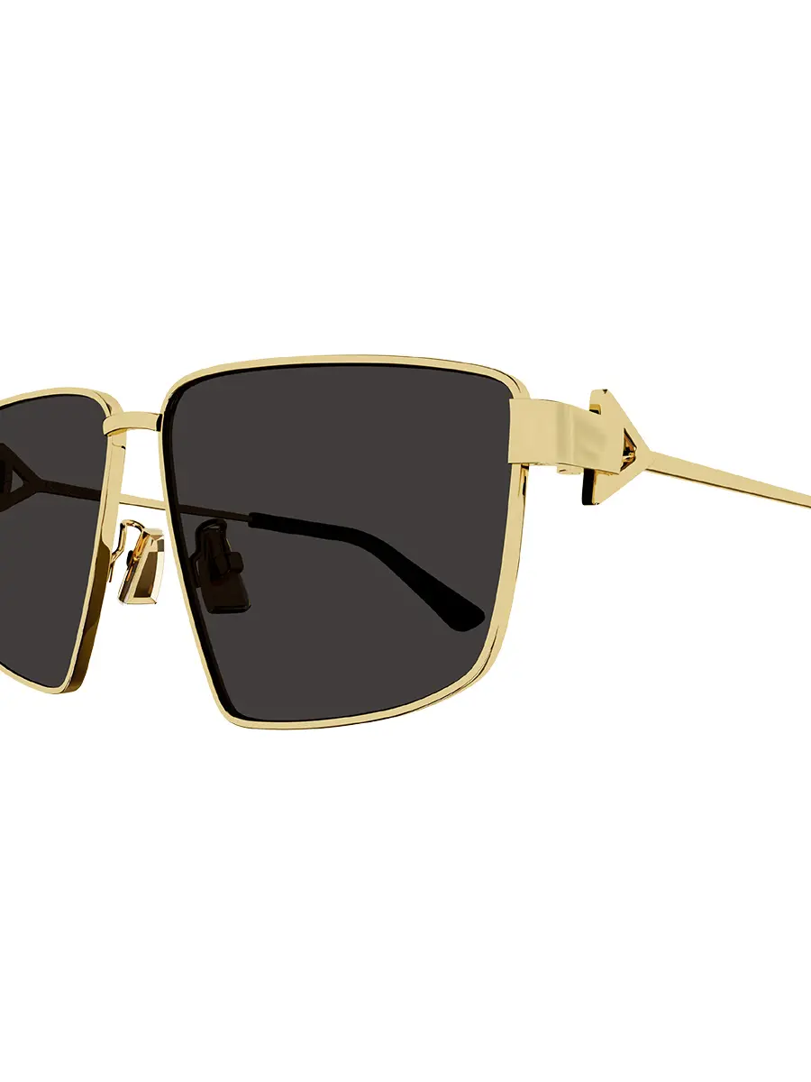 Очки солнцезащитные