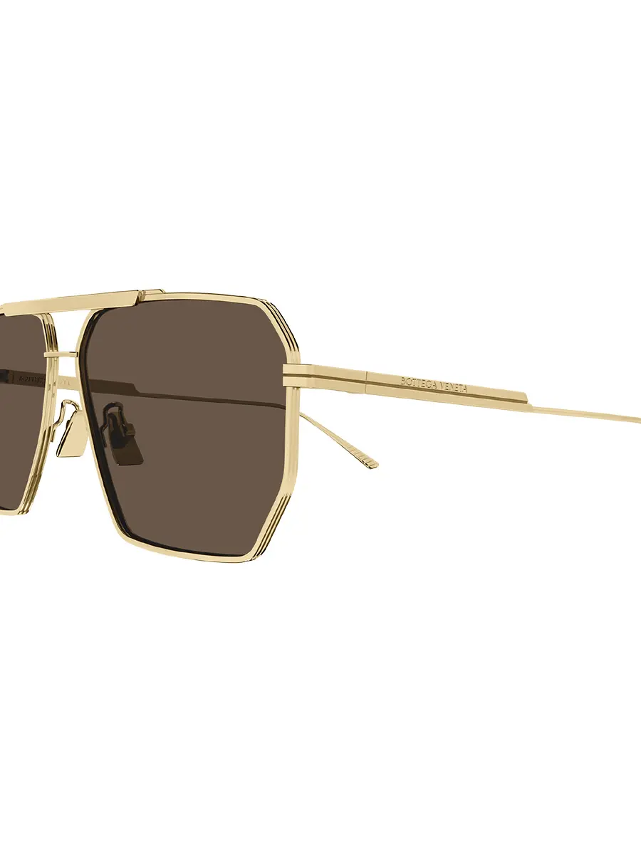 Очки солнцезащитные