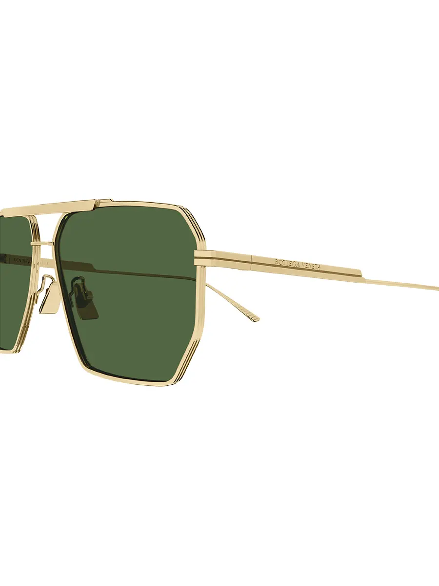 Очки солнцезащитные