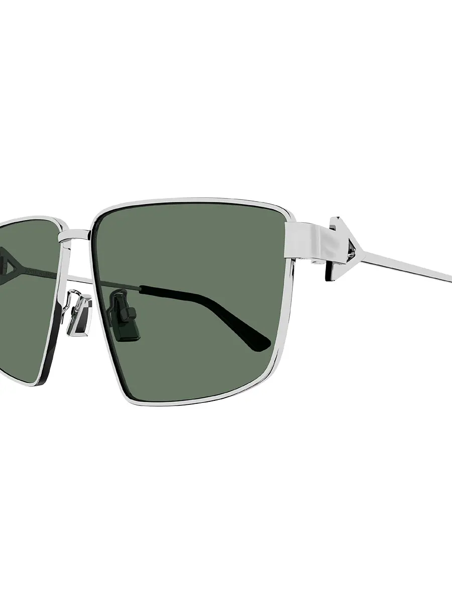 Очки солнцезащитные