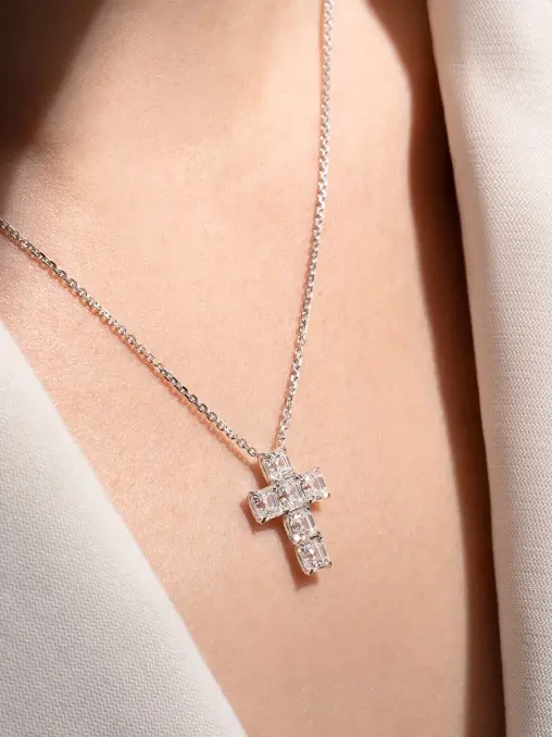 Колье-крест из белого золота с бриллиантами CHAMOVSKIKH JEWELLERY HOUSE