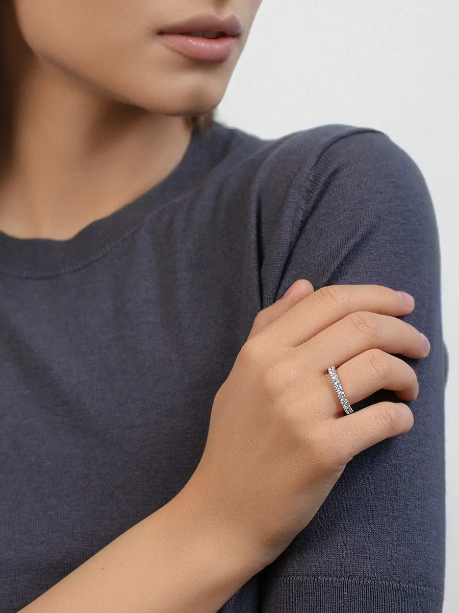 Кольцо из белого золота с бриллиантами