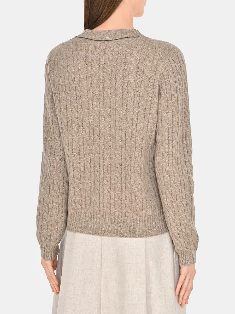 Пуловер вязаный