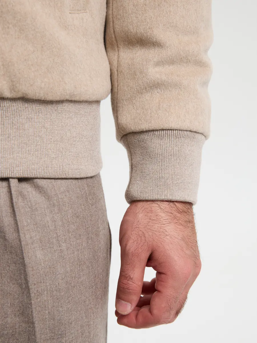 Бомбер шерстяной