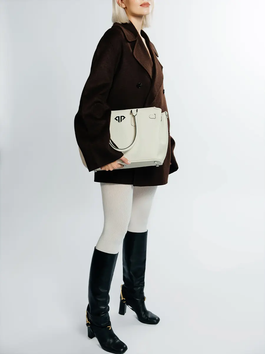 Сумка INFINITY L кожаная