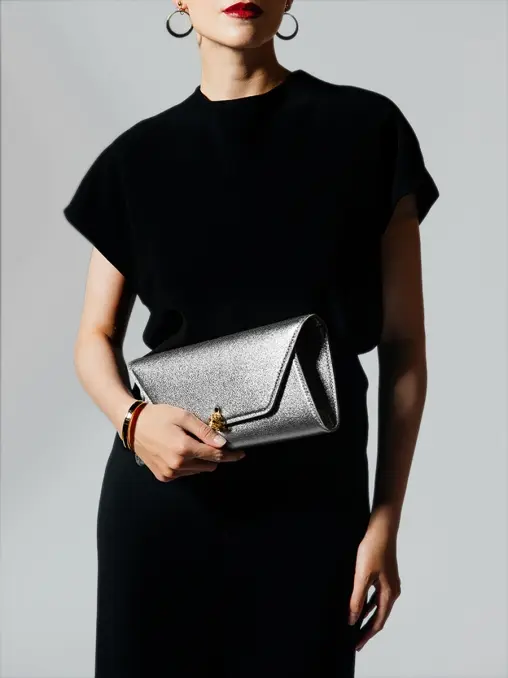 Клатч KONVERT L кожаный PARS