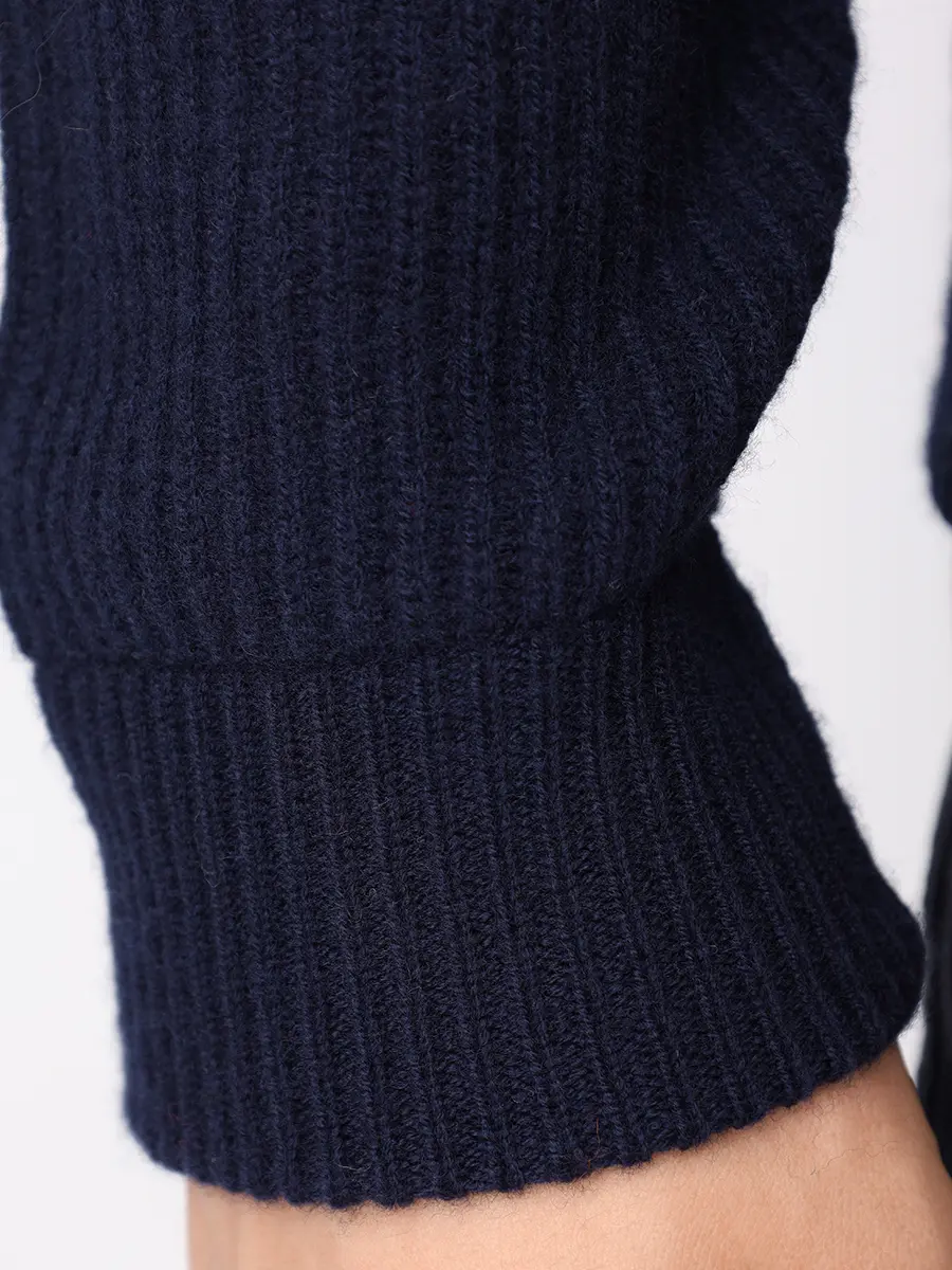 Кардиган шерстяной