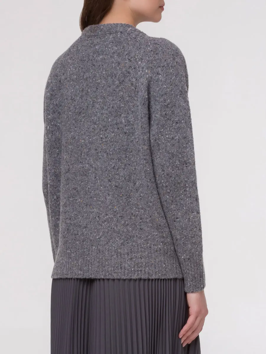 Пуловер шерстяной