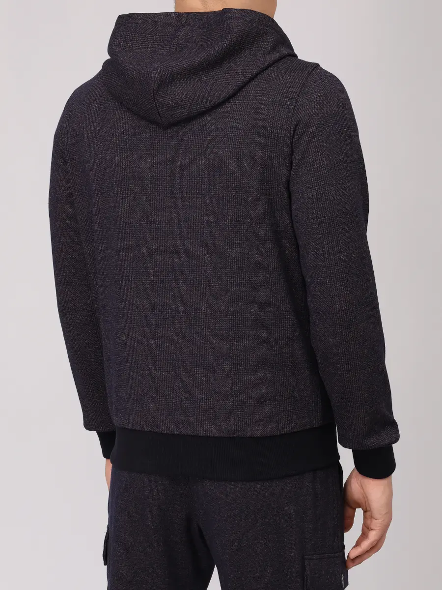 Костюм спортивный