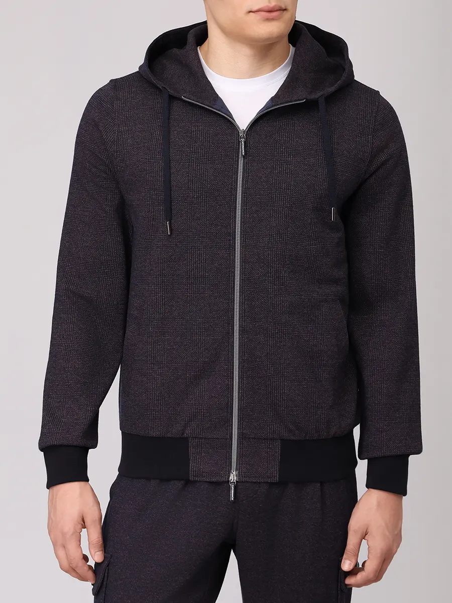 Костюм спортивный