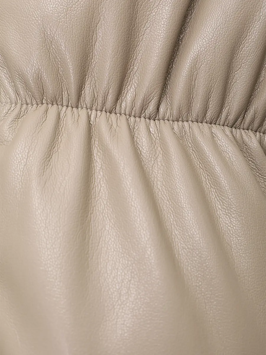 Пуховик из экокожи