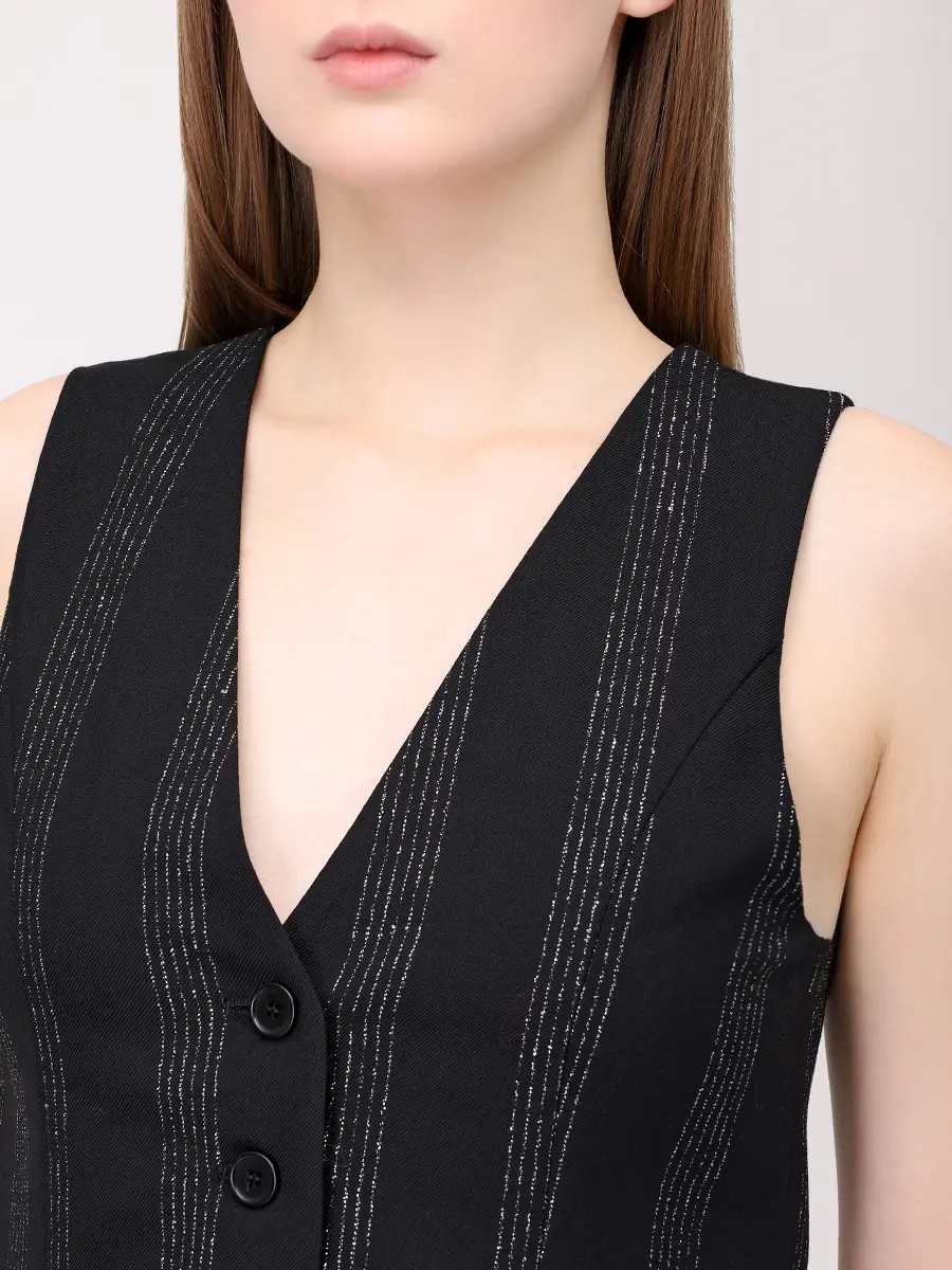 Жилет шерстяной