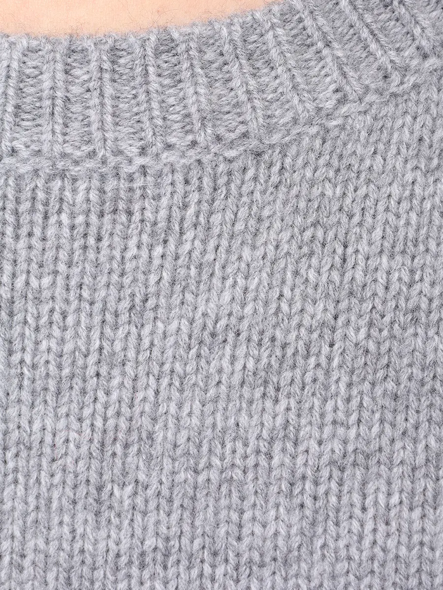 Джемпер шерстяной