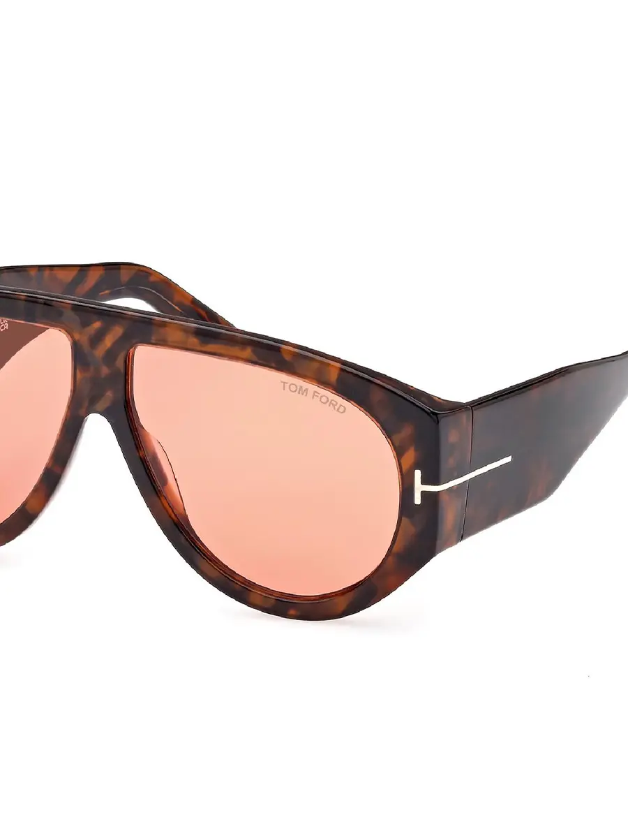 Очки солнцезащитные