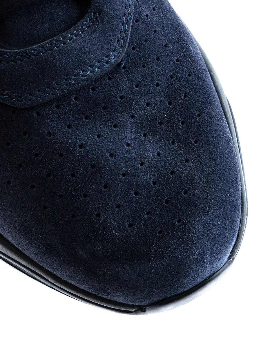 Кроссовки замшевые