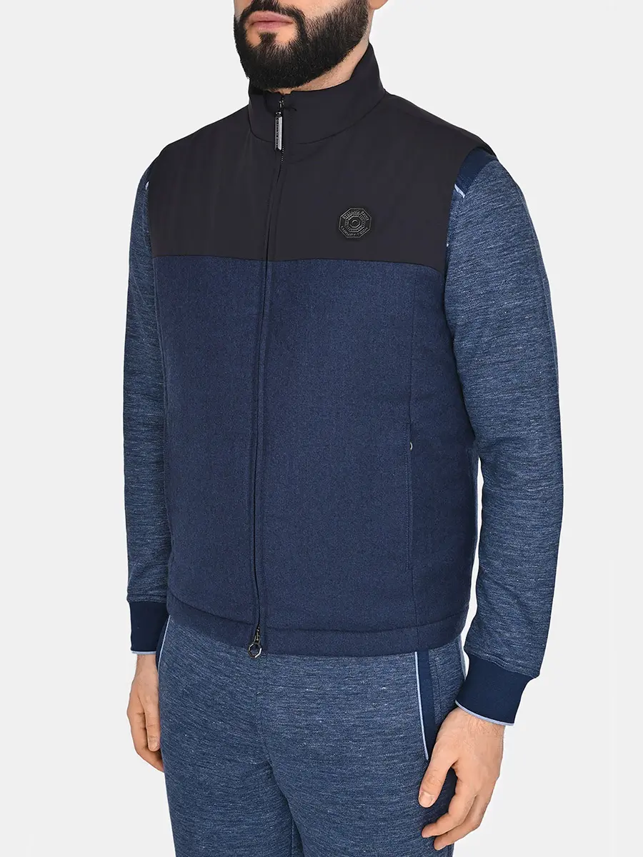 Жилет шерстяной