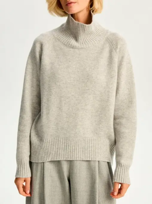 Свитер из кашемира с высоким воротом Серебристый Туман AMUR BY MARUSHIK
