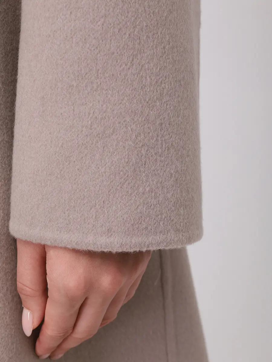 Пальто шерстяное