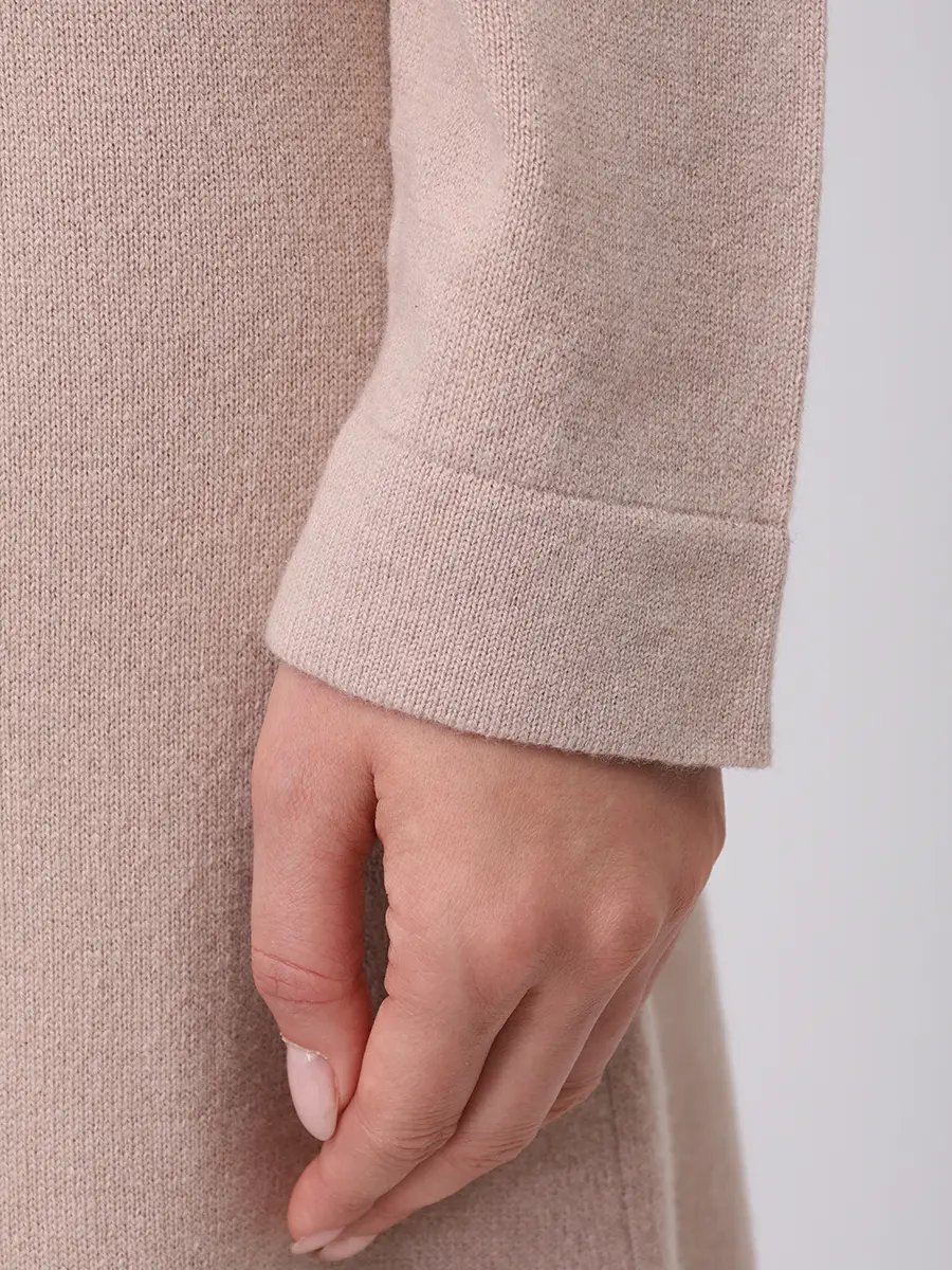 Платье шерстяное