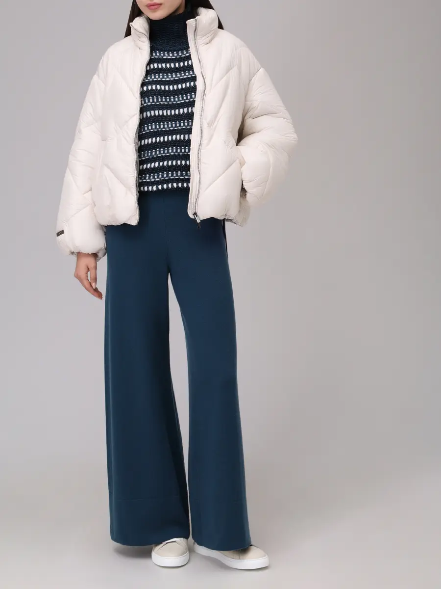 Свитер шерстяной