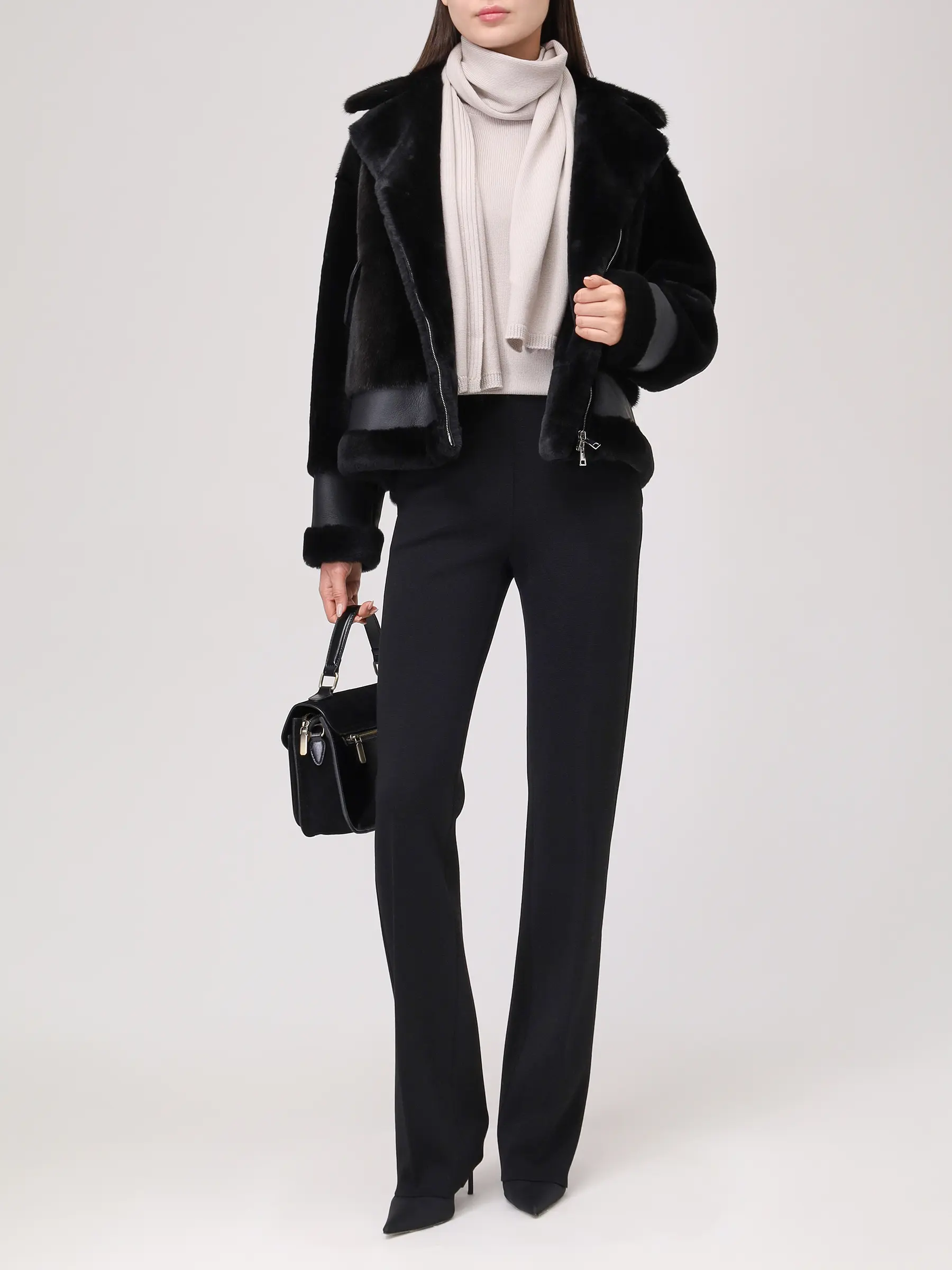 Свитер шерстяной с шарфом