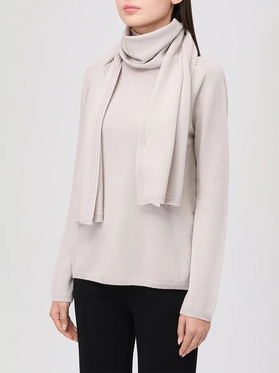 Свитер шерстяной с шарфом