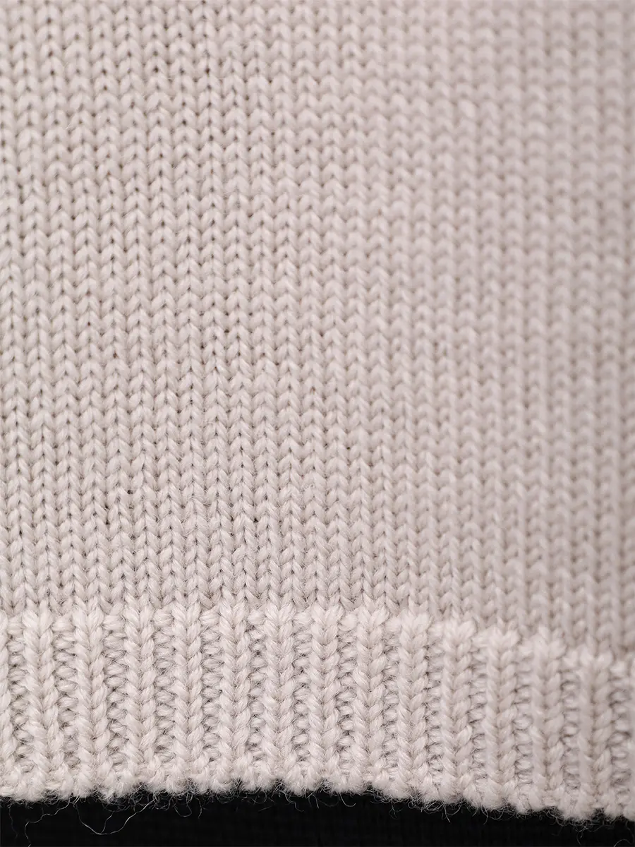 Свитер шерстяной с шарфом