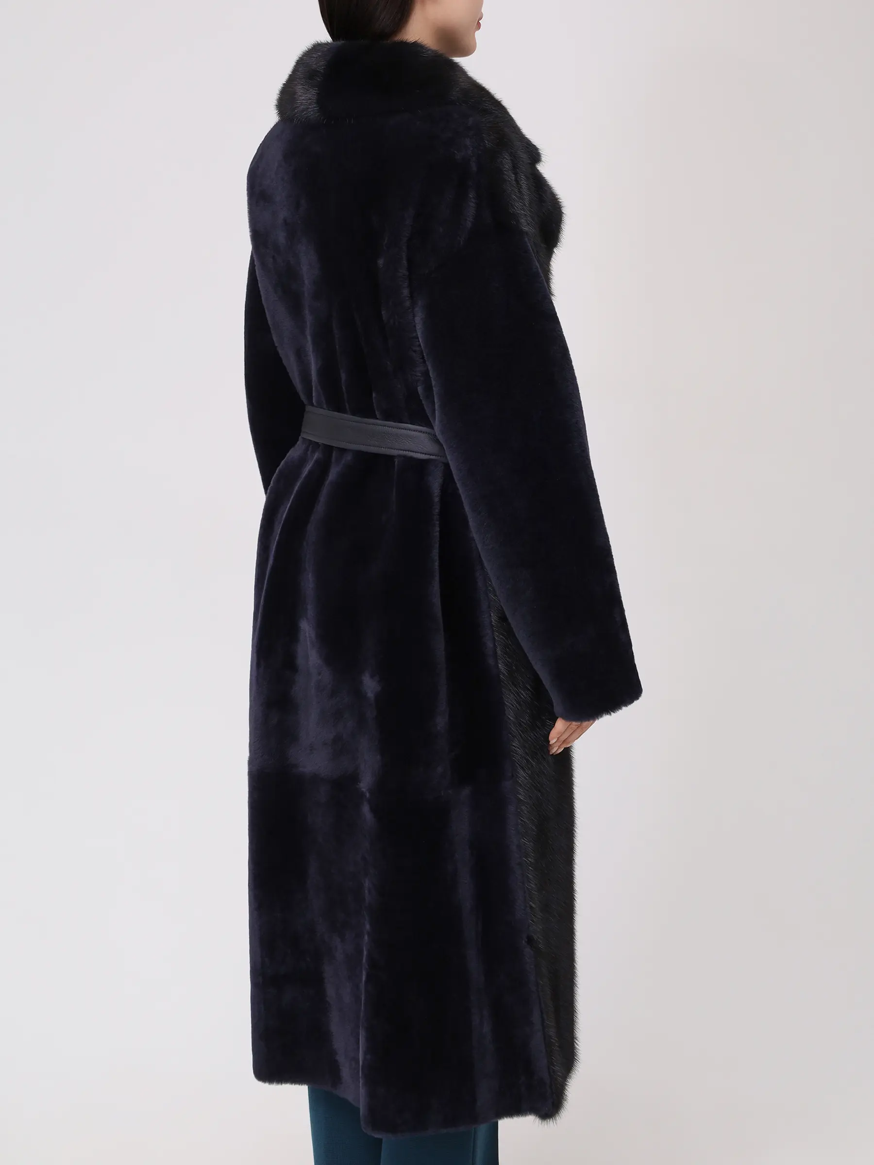 Манто из овчины и норки