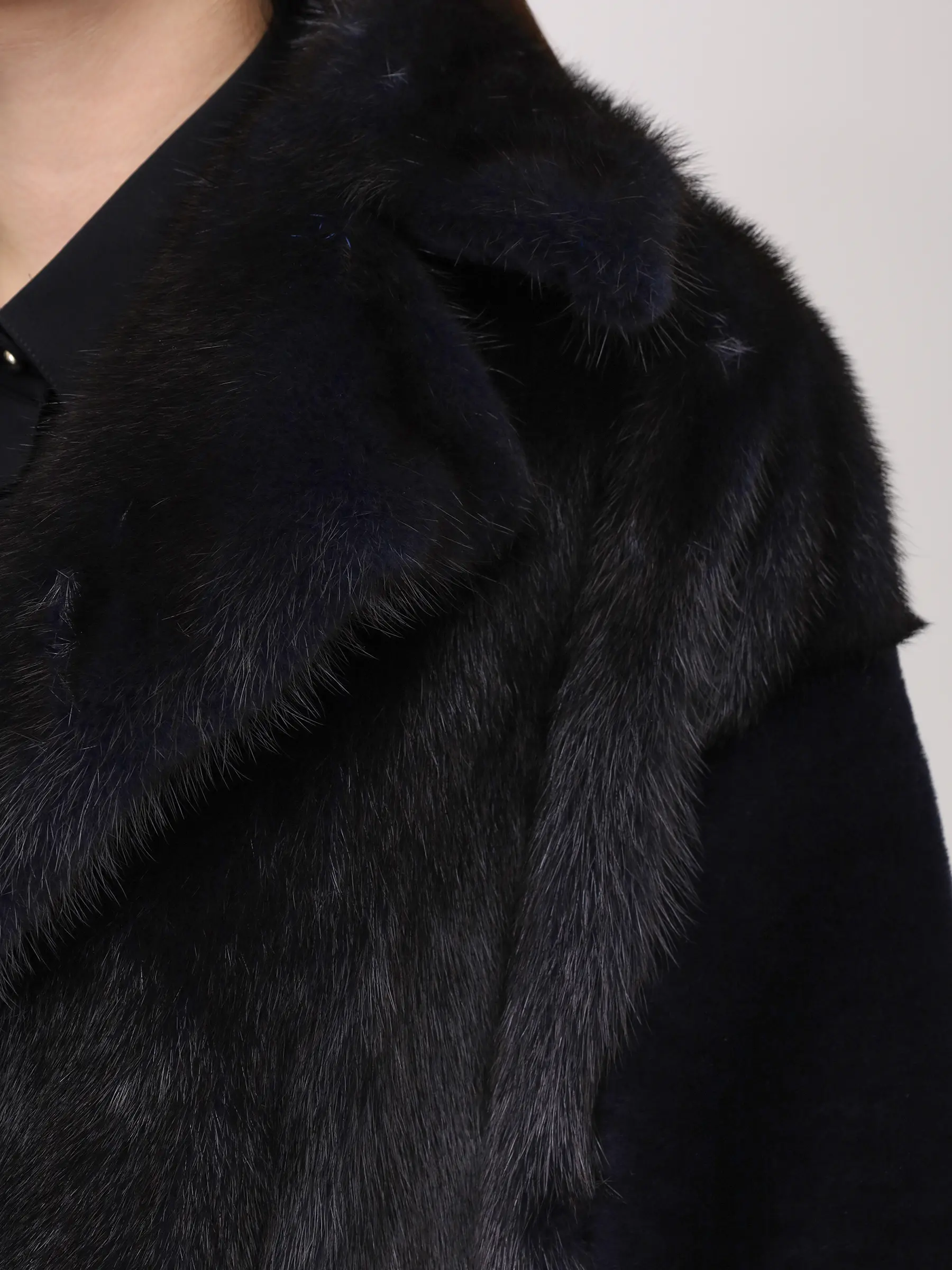 Манто из овчины и норки