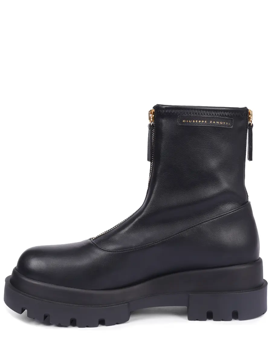 Ботинки из экокожи