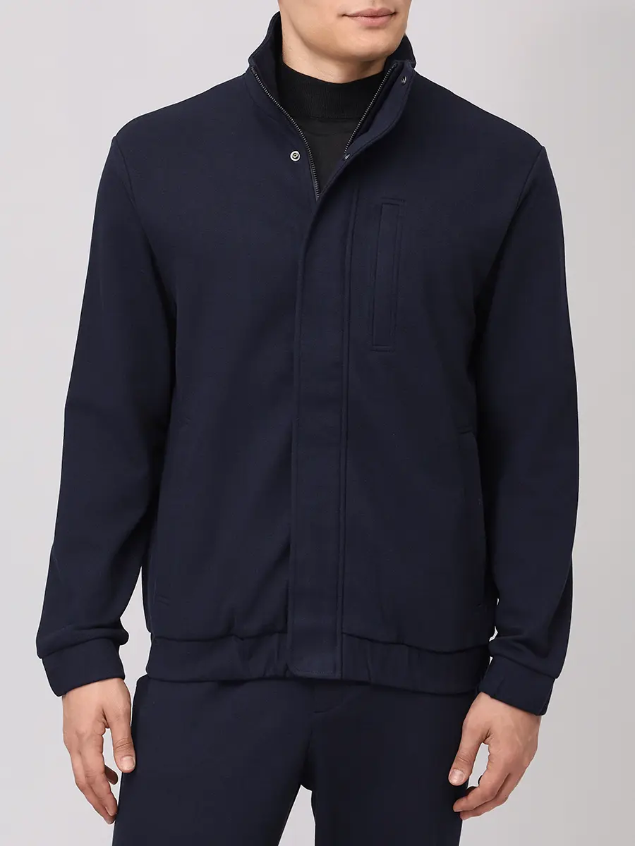 Костюм однотонный