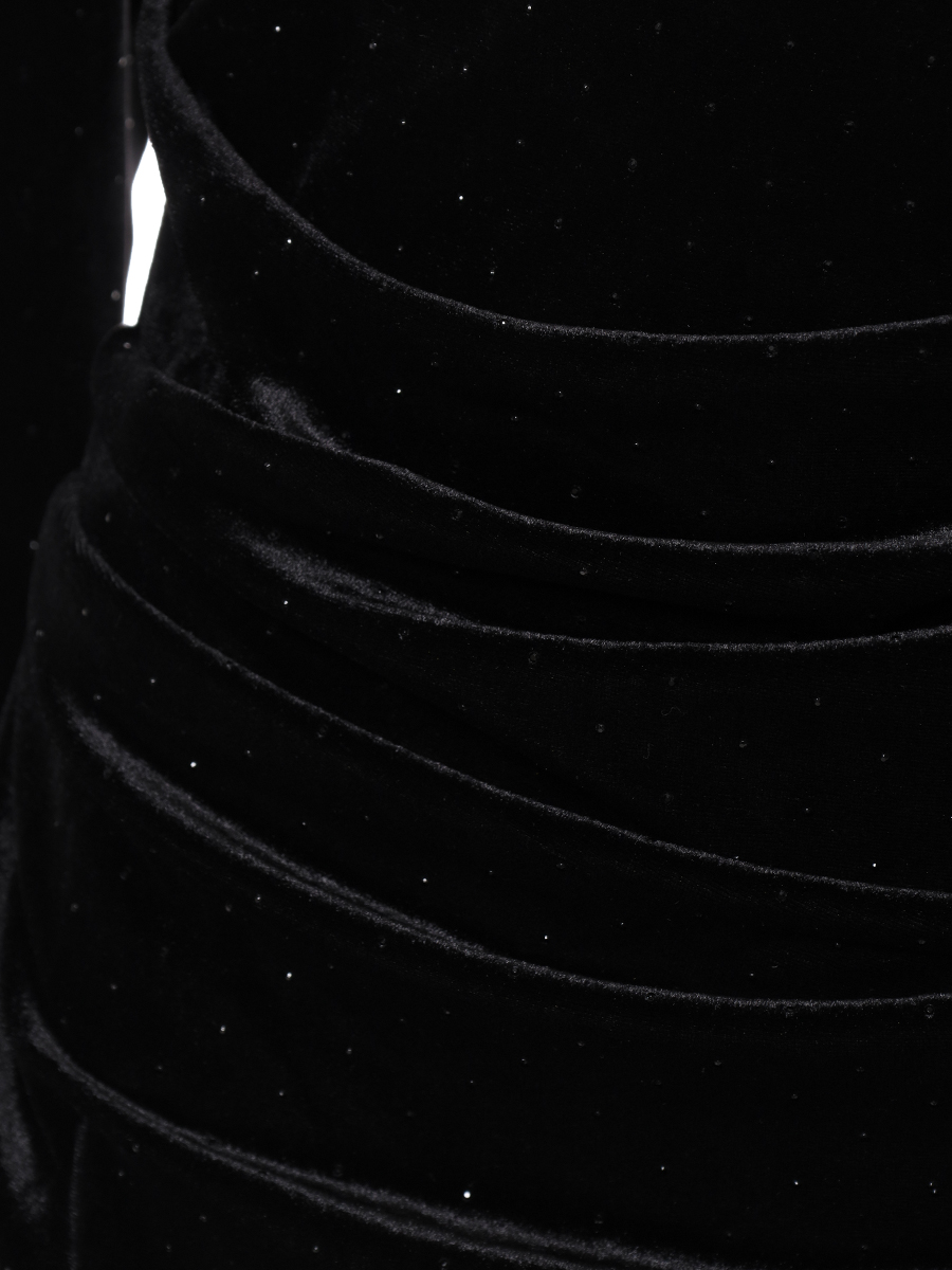 Платье бархатное со стразами