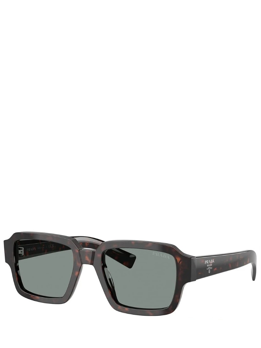 Очки солнцезащитные