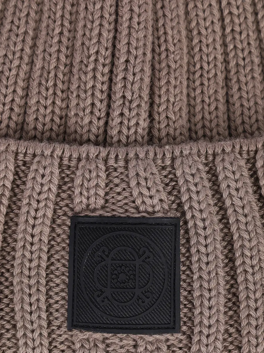 Шапка из хлопка и модала