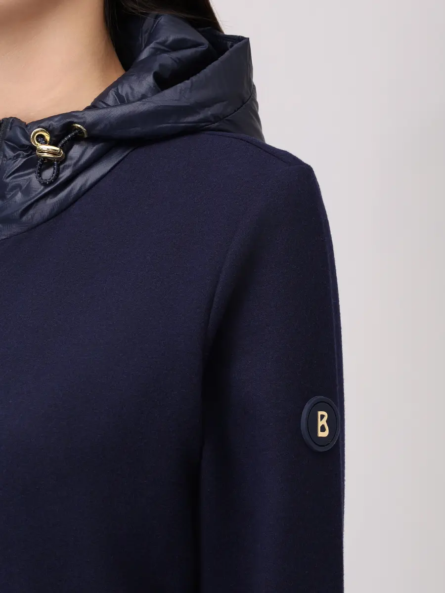 Костюм однотонный