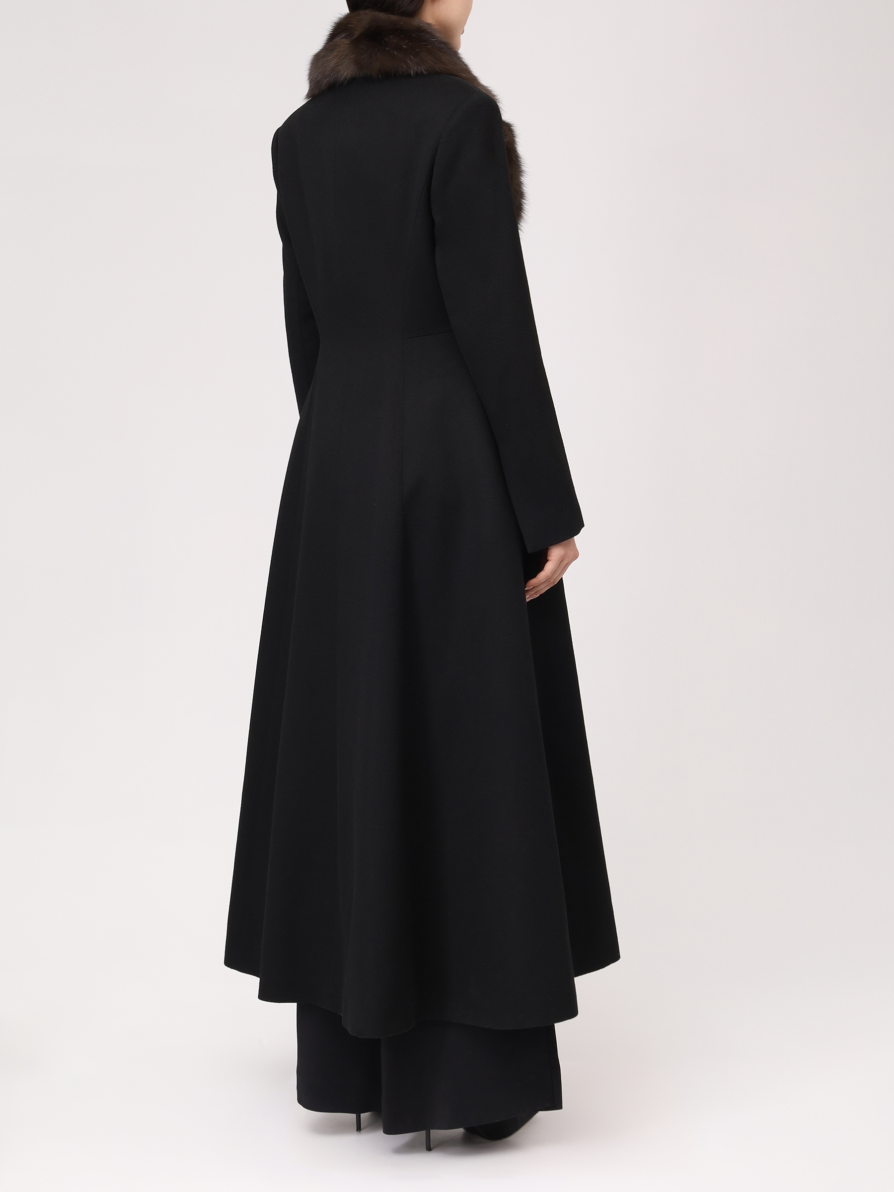 Пальто кашемировое с мехом соболя