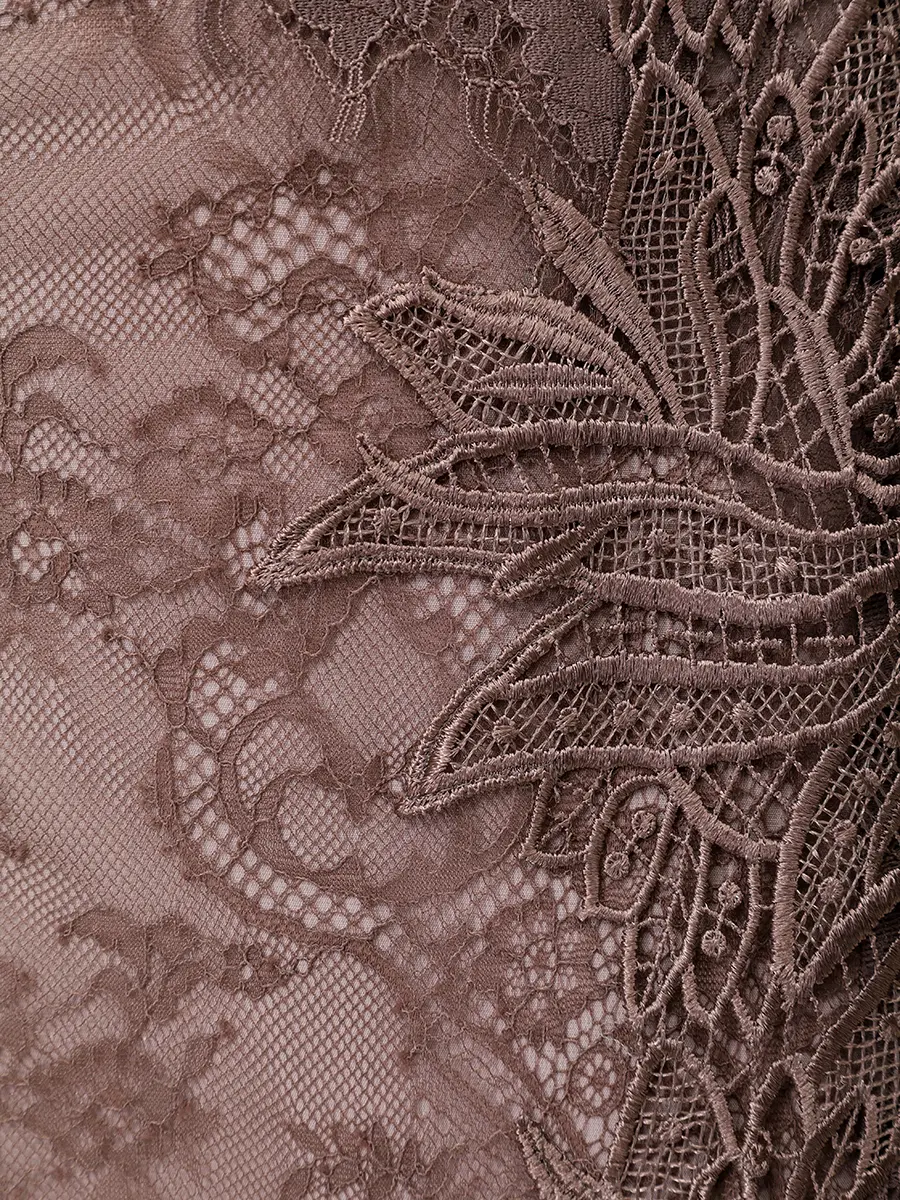 Платье кружевное