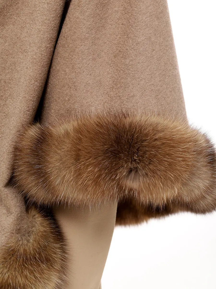 Пончо кашемировое с мехом соболя