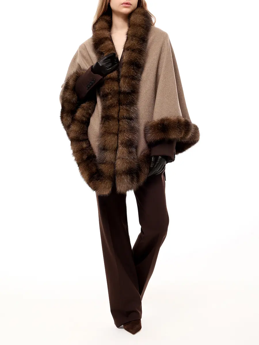 Пончо кашемировое с мехом соболя