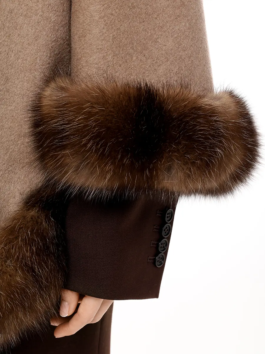 Пончо кашемировое с мехом соболя