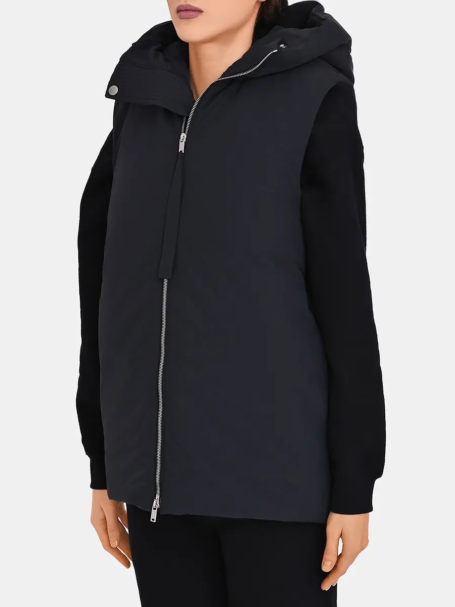 Жилет однотонный