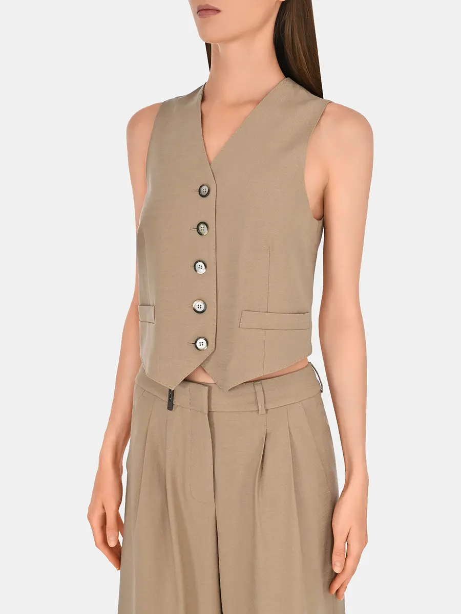 Жилет из вискозы