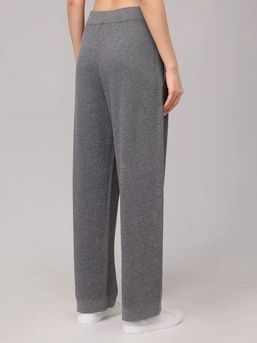 Костюм из хлопка и вискозы