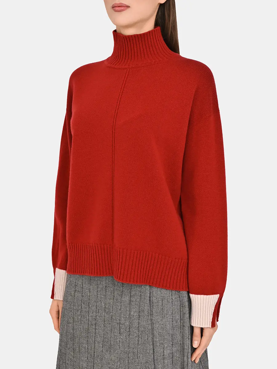 Свитер шерстяной