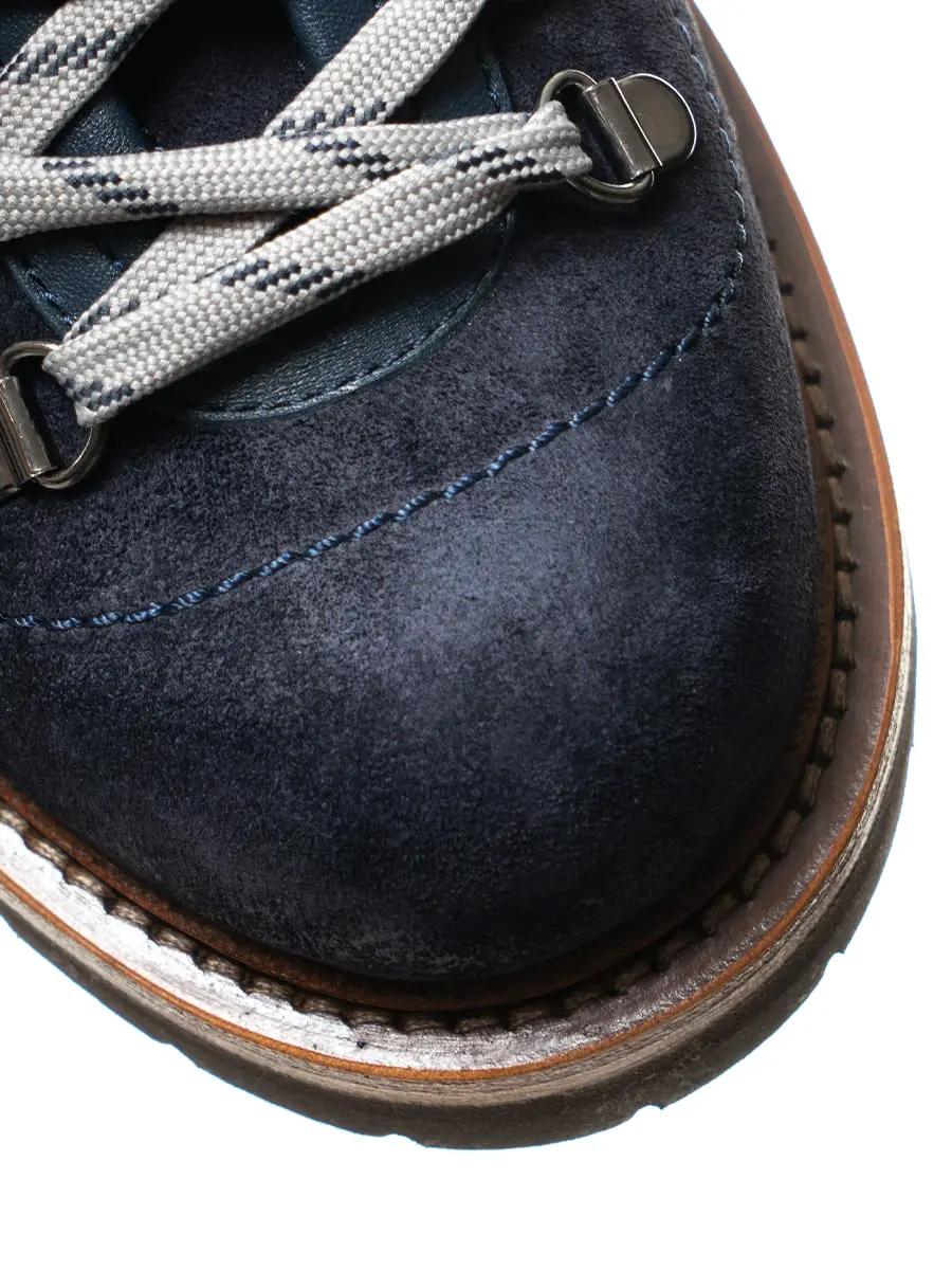 Ботинки замшевые