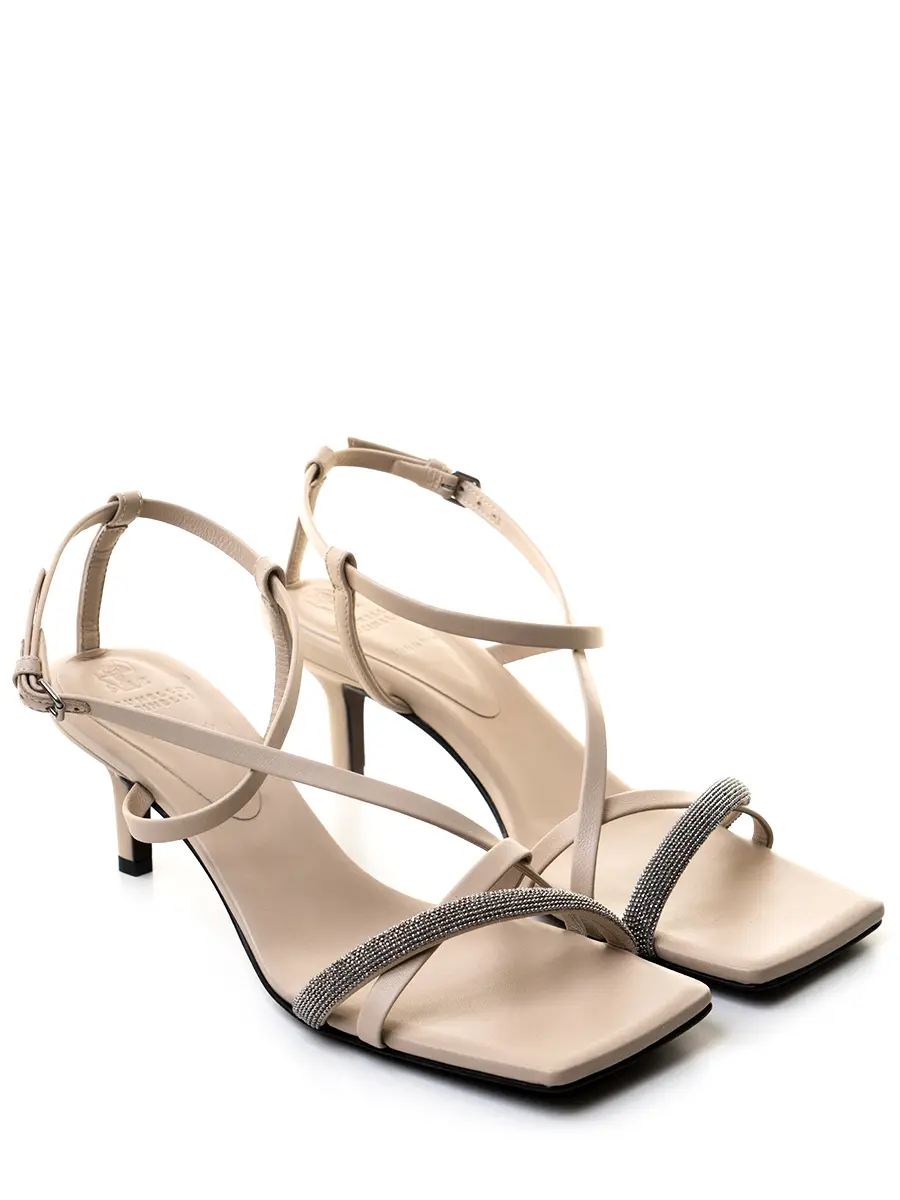 Босоножки кожаные