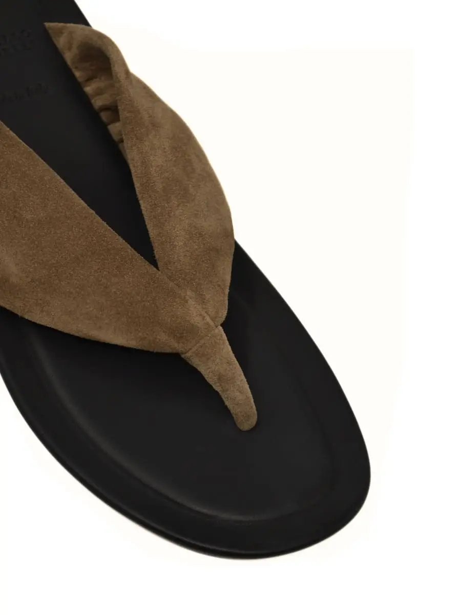 Шлепанцы замшевые