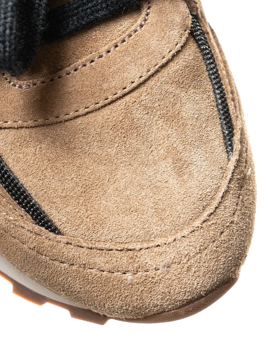 Кроссовки замшевые