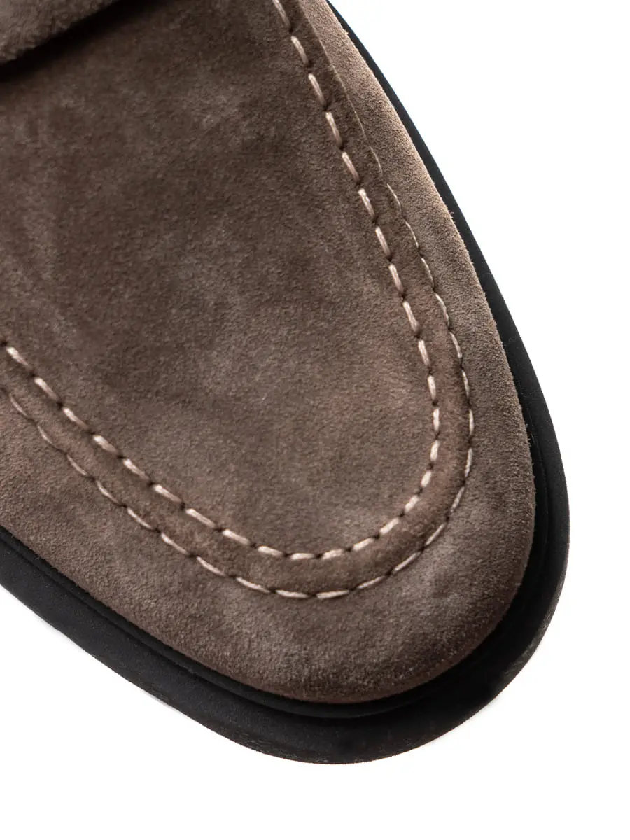 Лоферы замшевые на меху