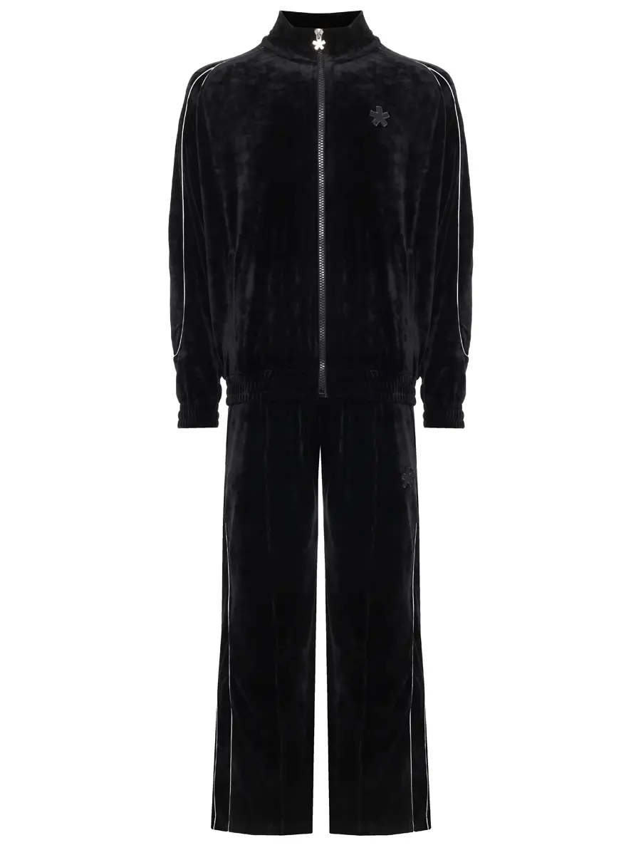 Костюм однотонный